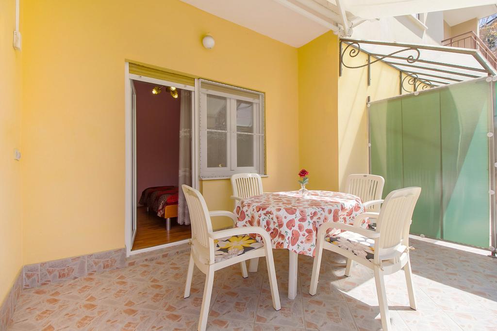 Apartment Oleander Малий Лошинь Екстер'єр фото